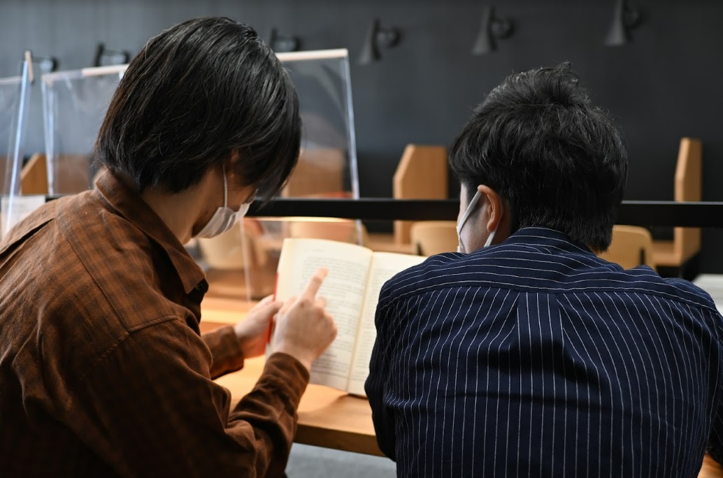 Easy Novels for English Language Learners 英語学習者におすすめの小説｜ブログ｜外国語学科｜履正社国際