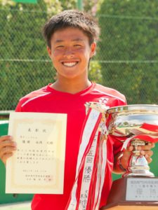 男子シングルス 優勝（永岡）