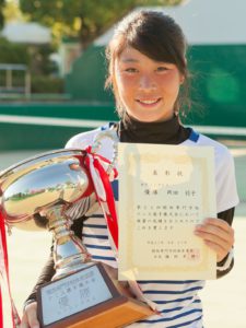 女子シングルス 優勝（岡田）